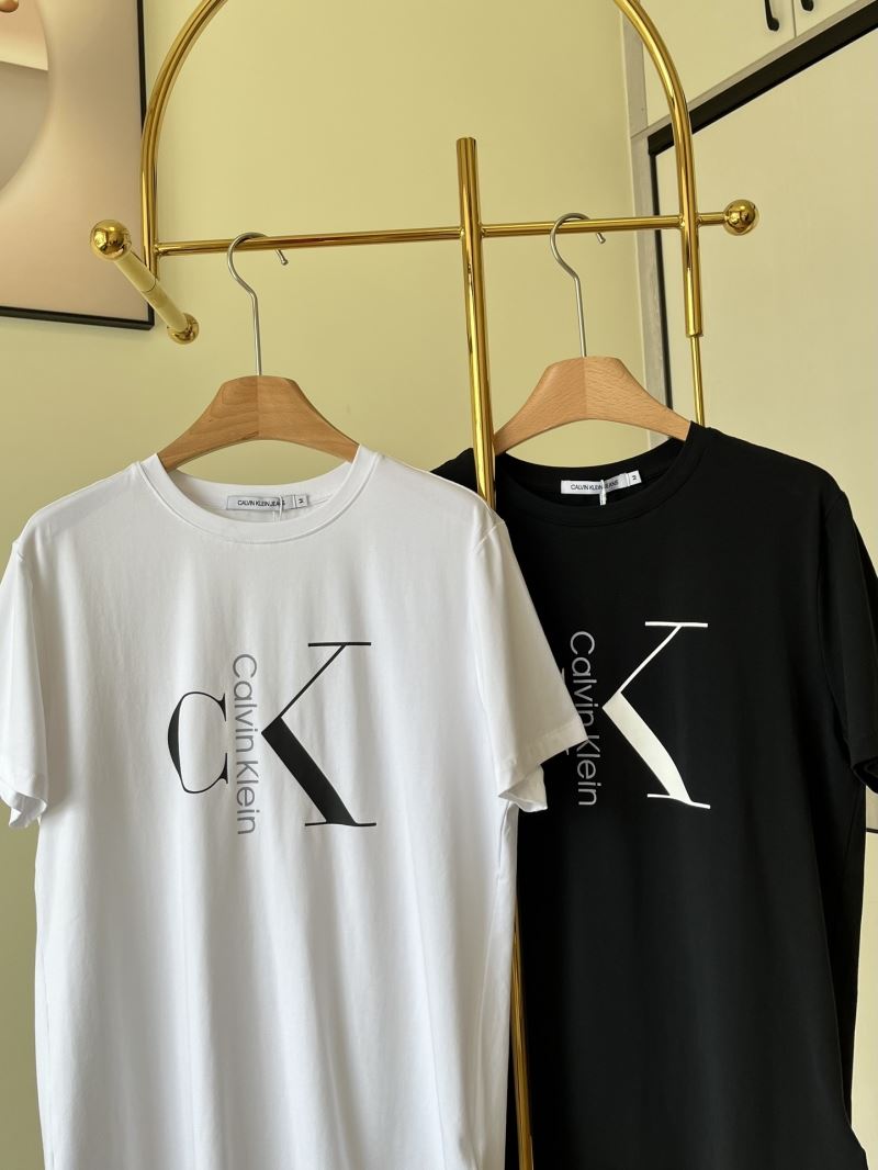 Unclassified Brand T-Shirts